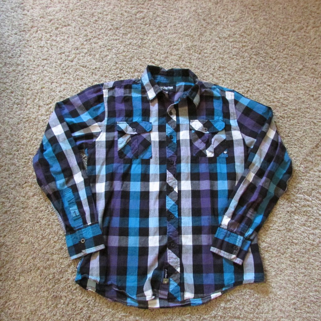 Zoo York Medium Blue Black Purple Plaid Button Front Shirt Pockets Logo On Back